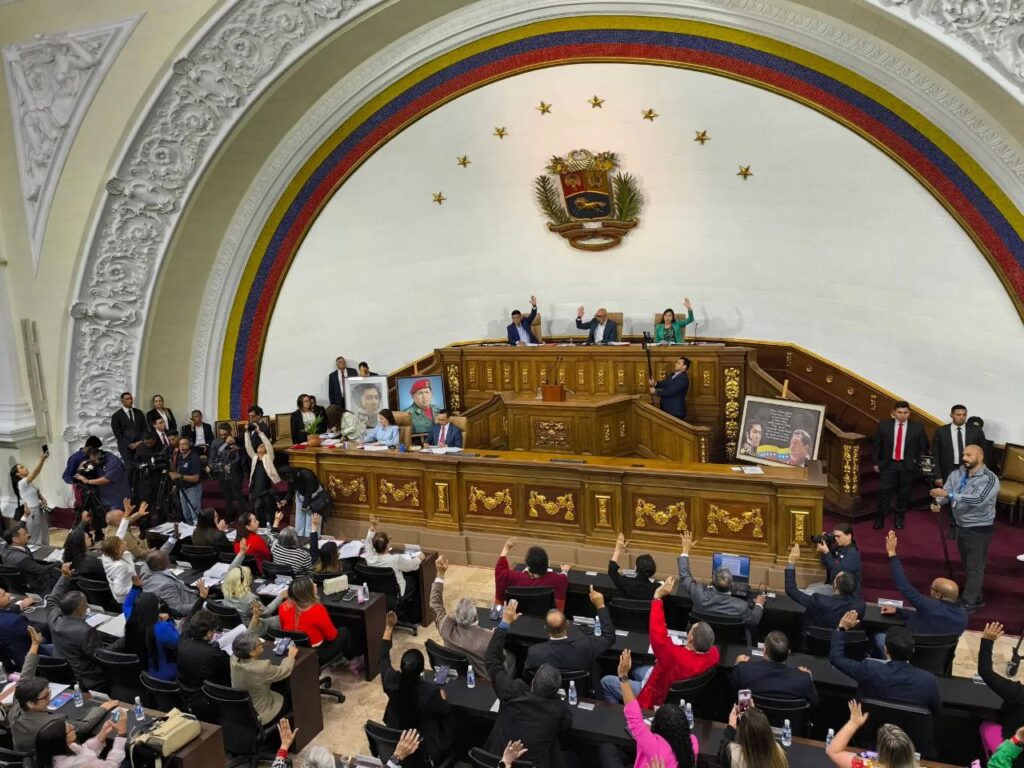 Спустя 20 лет Венесуэла капитулировала перед капиталистическим миром во главе с США